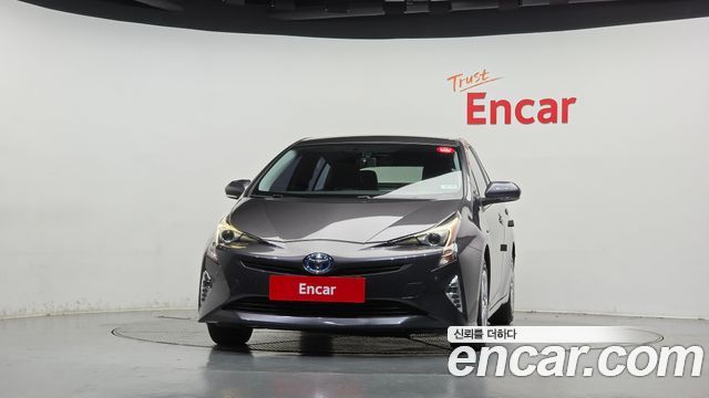 Toyota Prius из Кореи Encar