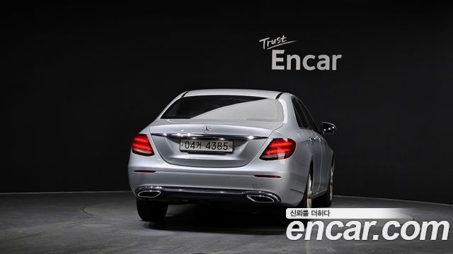 Mercedes-Benz E-Class из Кореи Encar