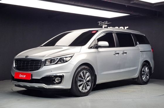 Kia Carnival 9-seater Luxury — пробег 240 617 км — фото 1 из 5