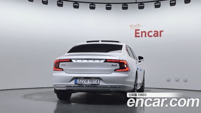 Volvo S90 B6 AWD Ultra Bright — пробег 6 565 км — фото 4 из 5