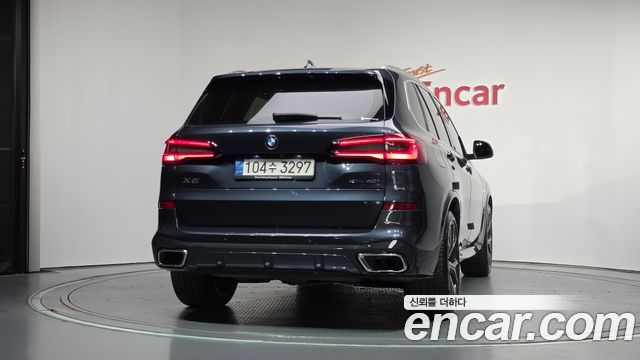 BMW X5 xDrive 40i M Sport — пробег 43 085 км — фото 4 из 5