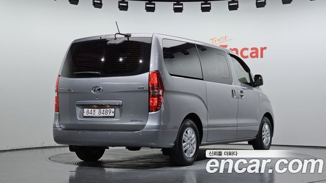 Hyundai Starex 5-Seater VAN Smart — пробег 96 353 км — фото 2 из 5