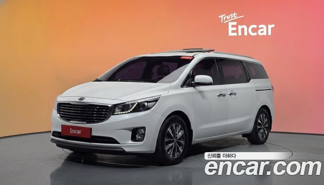 Kia Carnival 11-seater Luxury — пробег 192 190 км — фото 1 из 5