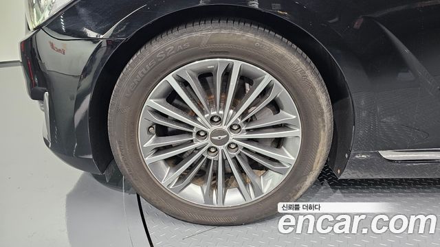 Genesis EQ900 3.8 GDI AWD Premium Luxury — пробег 269 267 км — фото 5 из 5