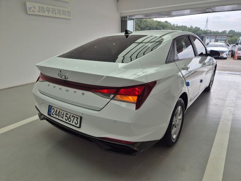 Hyundai AVANTE 1.6 Modern — пробег 111 239 км — фото 4 из 5