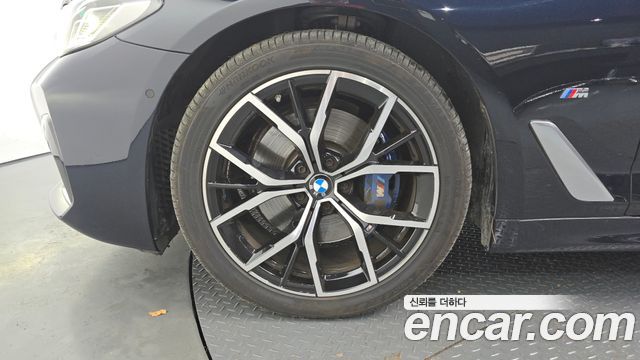 BMW 5-Series 530i M Sport Package — пробег 50 499 км — фото 5 из 5