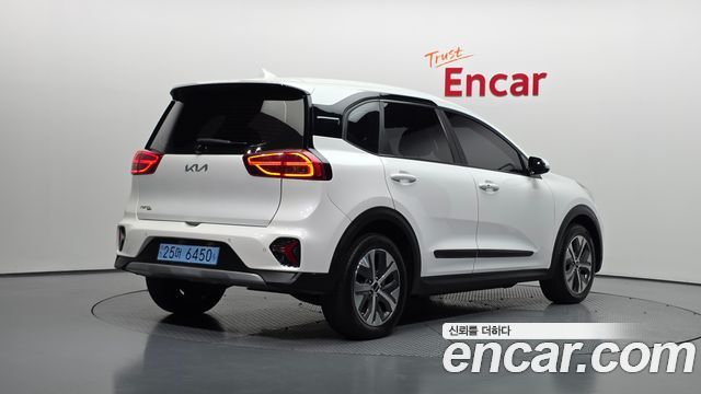 Kia Niro Earth — пробег 134 044 км — фото 2 из 5