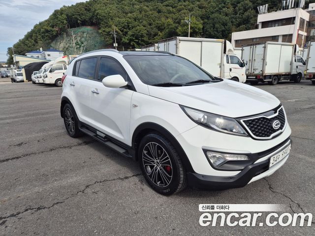 Kia Sportage Diesel 2WD TLX Deluxe — пробег 183 045 км — фото 1 из 5