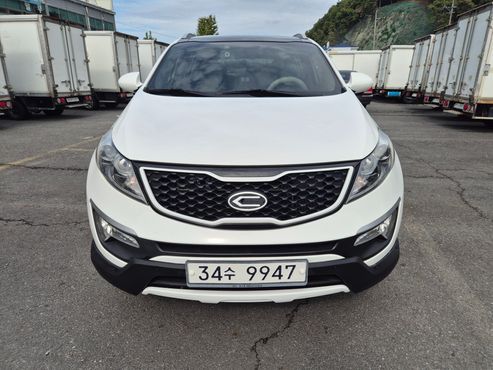 Kia Sportage Diesel 2WD TLX Deluxe — пробег 183 045 км — фото 3 из 5