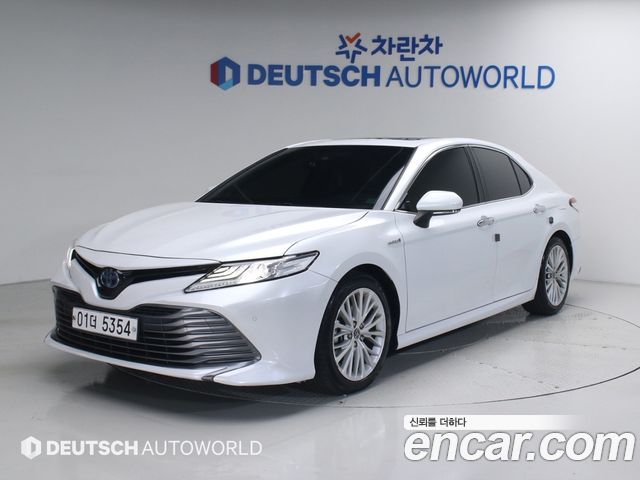 Toyota Camry 2.5 XLE Hybrid — пробег 88 297 км — фото 1 из 5