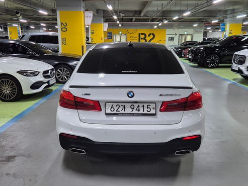BMW 5-Series 520d xDrive M Sport Package Plus — пробег 46 774 км — фото 4 из 5