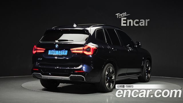 BMW iX3 M Sports — пробег 66 255 км — фото 2 из 5