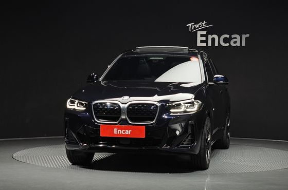 BMW iX3 M Sports — пробег 66 255 км — фото 3 из 5