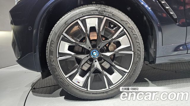 BMW iX3 M Sports — пробег 66 255 км — фото 5 из 5