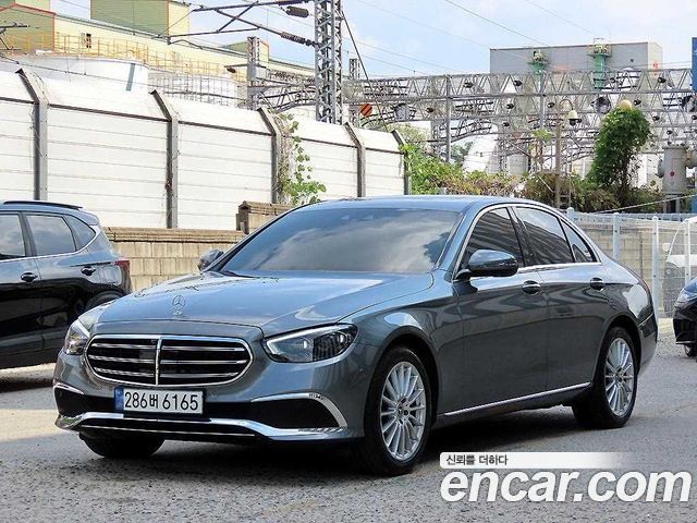 Mercedes-Benz E-Class E250 Exclusive — пробег 64 543 км — фото 2 из 5