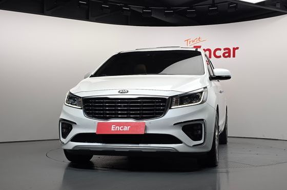 Kia Carnival 9-Seater Noblesse Special — пробег 95 546 км — фото 3 из 5