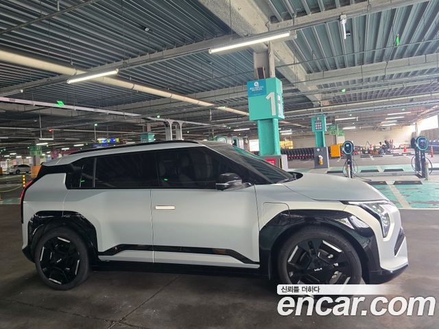 Kia EV3 Long Range 2WD GT Line — пробег 74 868 км — фото 1 из 5