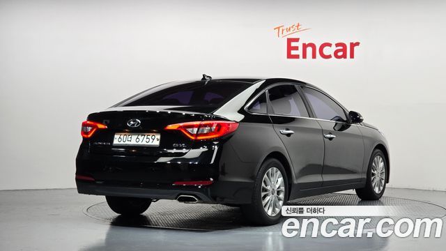 Hyundai Sonata 2.0 Smart — пробег 170 384 км — фото 2 из 5