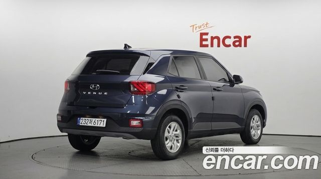 Hyundai Venue 1,6 Premium — пробег 8 522 км — фото 2 из 5