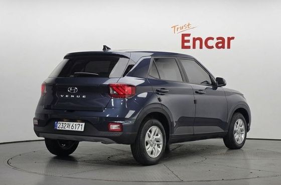 Hyundai Venue 1,6 Premium — пробег 8 522 км — фото 2 из 5