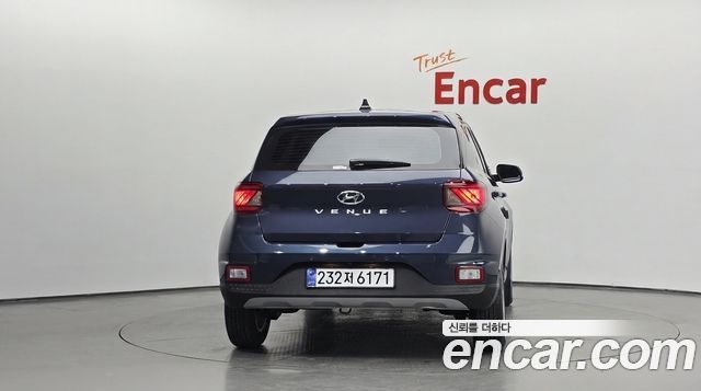 Hyundai Venue 1,6 Premium — пробег 8 522 км — фото 4 из 5