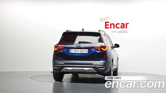 Kia Seltos из Кореи Encar