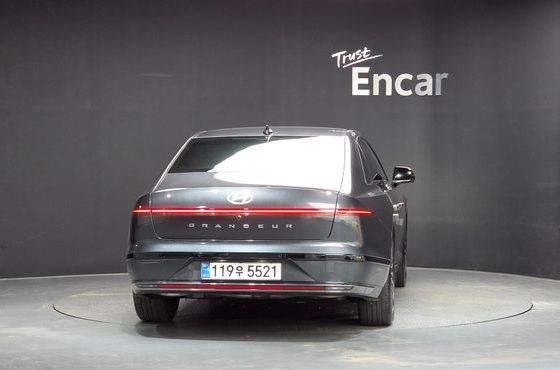 Hyundai Grandeur Calligraphy — пробег 6 326 км — фото 4 из 5