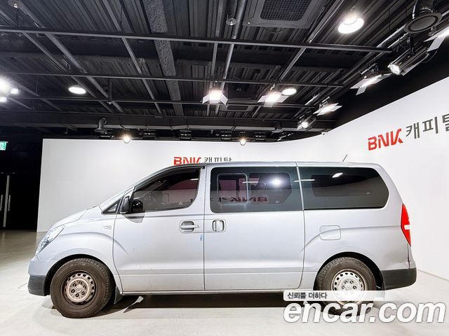 Hyundai Starex 5-Seater VAN Smart — пробег 310 820 км — фото 3 из 5