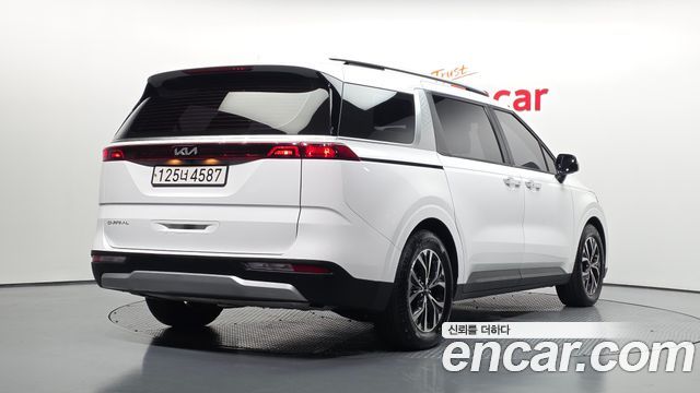 Kia Carnival из Кореи Encar