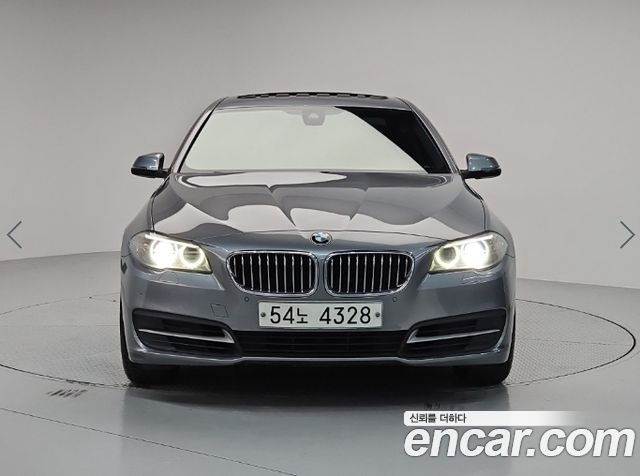 BMW 5-Series 520d xDrive — пробег 216 689 км — фото 2 из 3