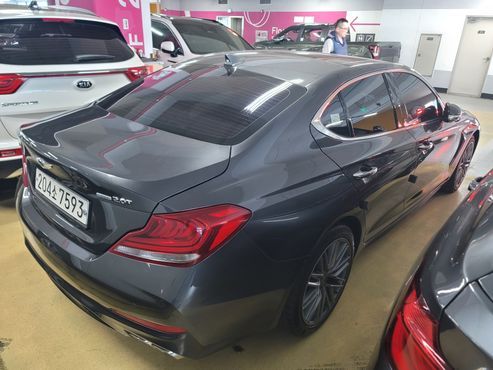 Genesis G70 2.0T AWD Supreme — пробег 68 000 км — фото 3 из 5