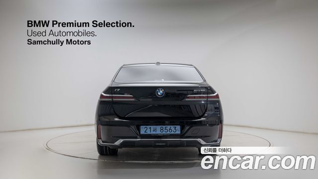 BMW i7 xDrive 60 M sport — пробег 18 428 км — фото 3 из 5