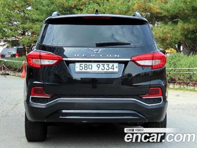 Ssangyong Rexton Diesel 2.2 4WD Luxury — пробег 82 641 км — фото 4 из 5