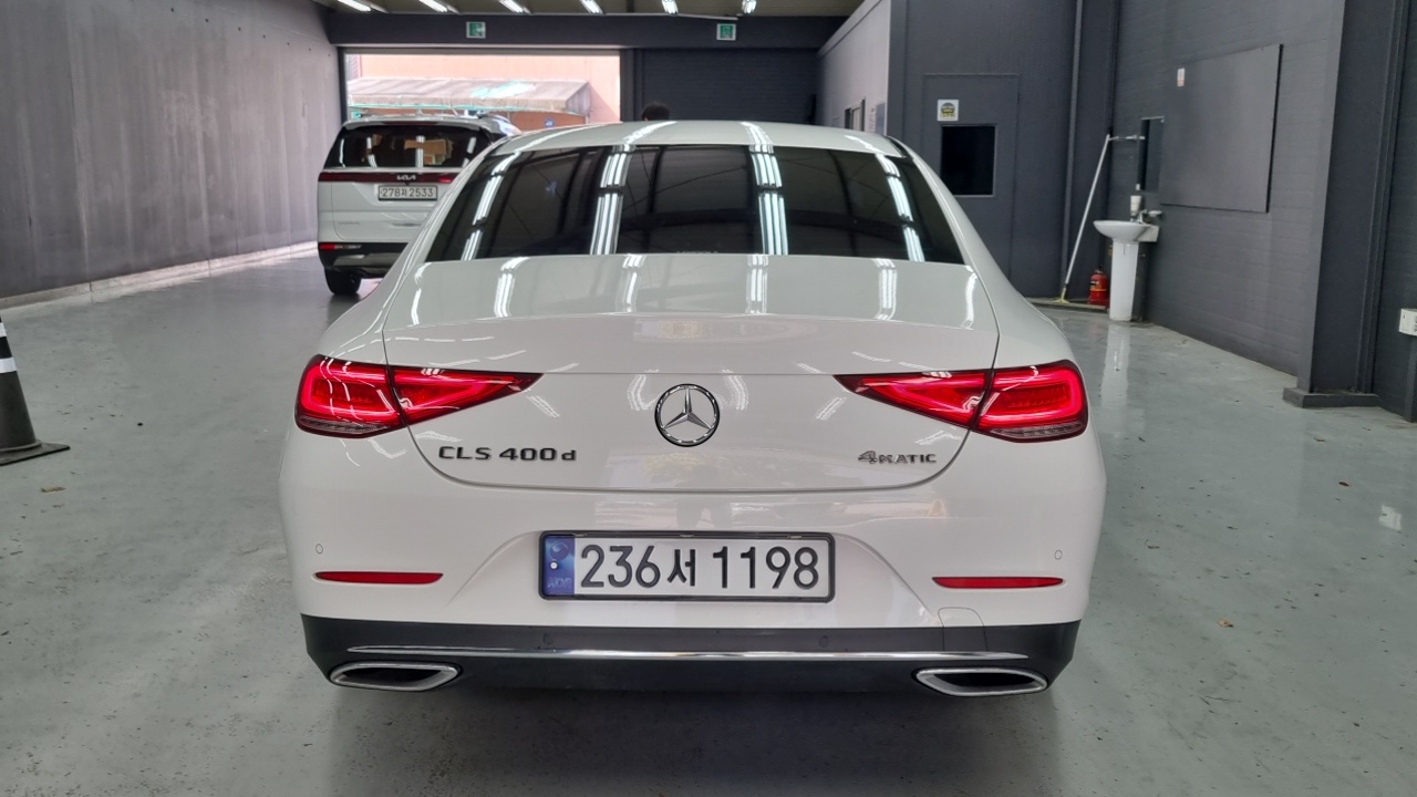 Mercedes-Benz CLS-Class CLS400d 4MATIC — пробег 116 000 км — фото 4 из 5