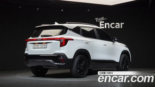 Kia Seltos из Кореи Encar