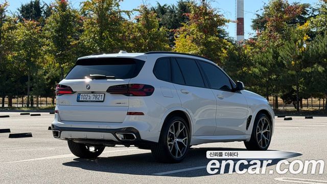 BMW X5 xDrive 40i M Sport — пробег 5 712 км — фото 2 из 5