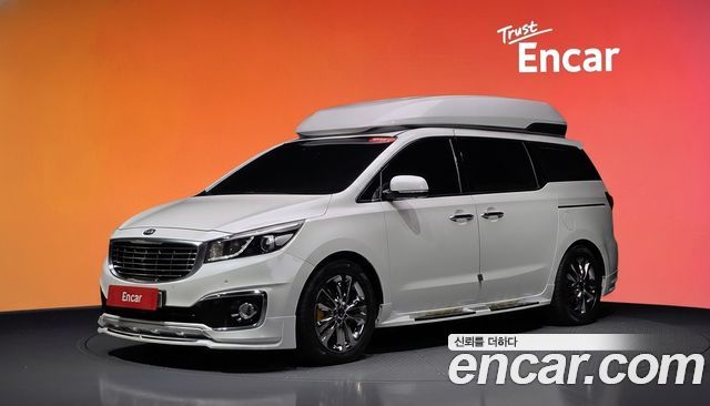 Kia Carnival 9-seater Hi-Limousine Noblesse — пробег 129 795 км — фото 1 из 5
