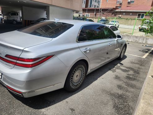 Genesis G90 3.8 AWD Premium Luxury — пробег 82 000 км — фото 4 из 5