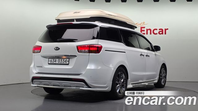 Kia Carnival из Кореи Encar