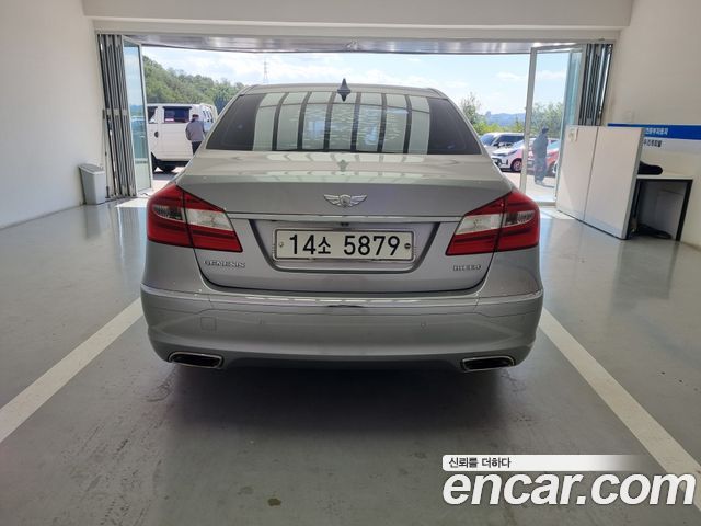 Hyundai Genesis из Кореи Encar