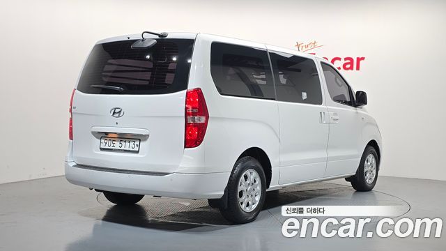 Hyundai Starex 3-Seater VAN CVX Deluxe — пробег 77 405 км — фото 2 из 5
