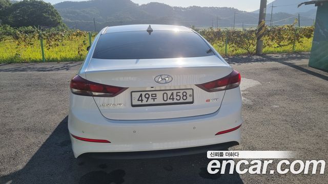 Hyundai AVANTE 1.6 e-VGT SMART — пробег 320 000 км — фото 4 из 5