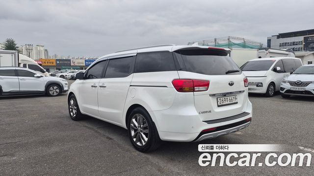 Kia Carnival из Кореи Encar