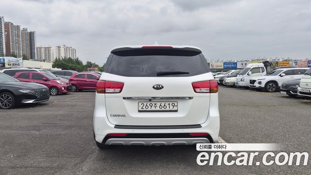 Kia Carnival из Кореи Encar