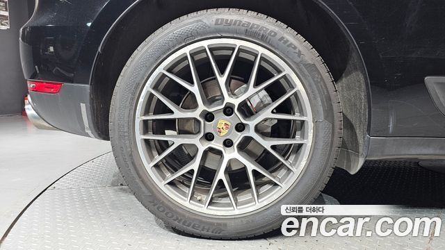 Porsche Macan из Кореи Encar