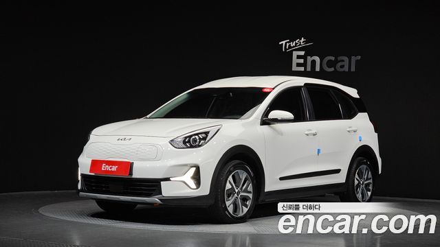 Kia Niro Light (Taxi Trim) — пробег 308 215 км — фото 1 из 5