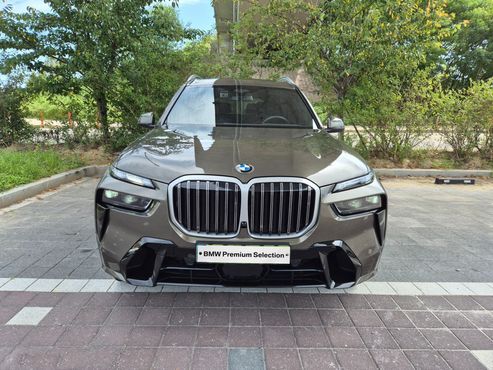 BMW X7 xDrive 40i M Sport 6STR — пробег 10 240 км — фото 2 из 5