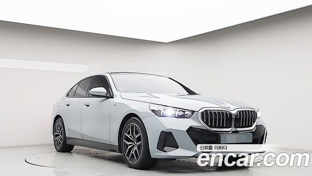 BMW 5-Series 520i M Sport — пробег 60 298 км — фото 3 из 5