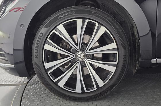 Volkswagen Arteon 2.0 TDI Premium — пробег 142 318 км — фото 5 из 5