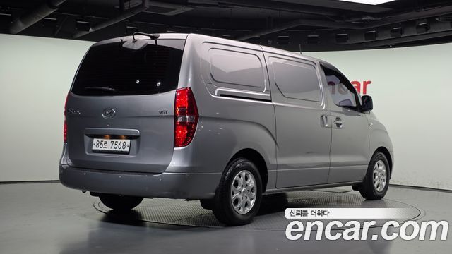 Hyundai Starex 3-Seater VAN CVX Deluxe — пробег 157 537 км — фото 2 из 5